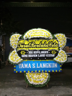 Papan Bunga Duka di Telluwanua